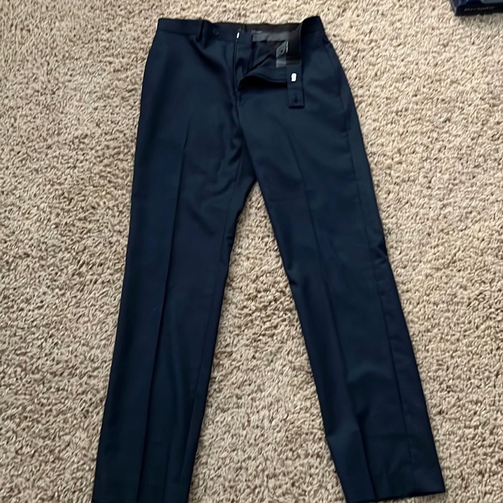 Men’s navy dress pant